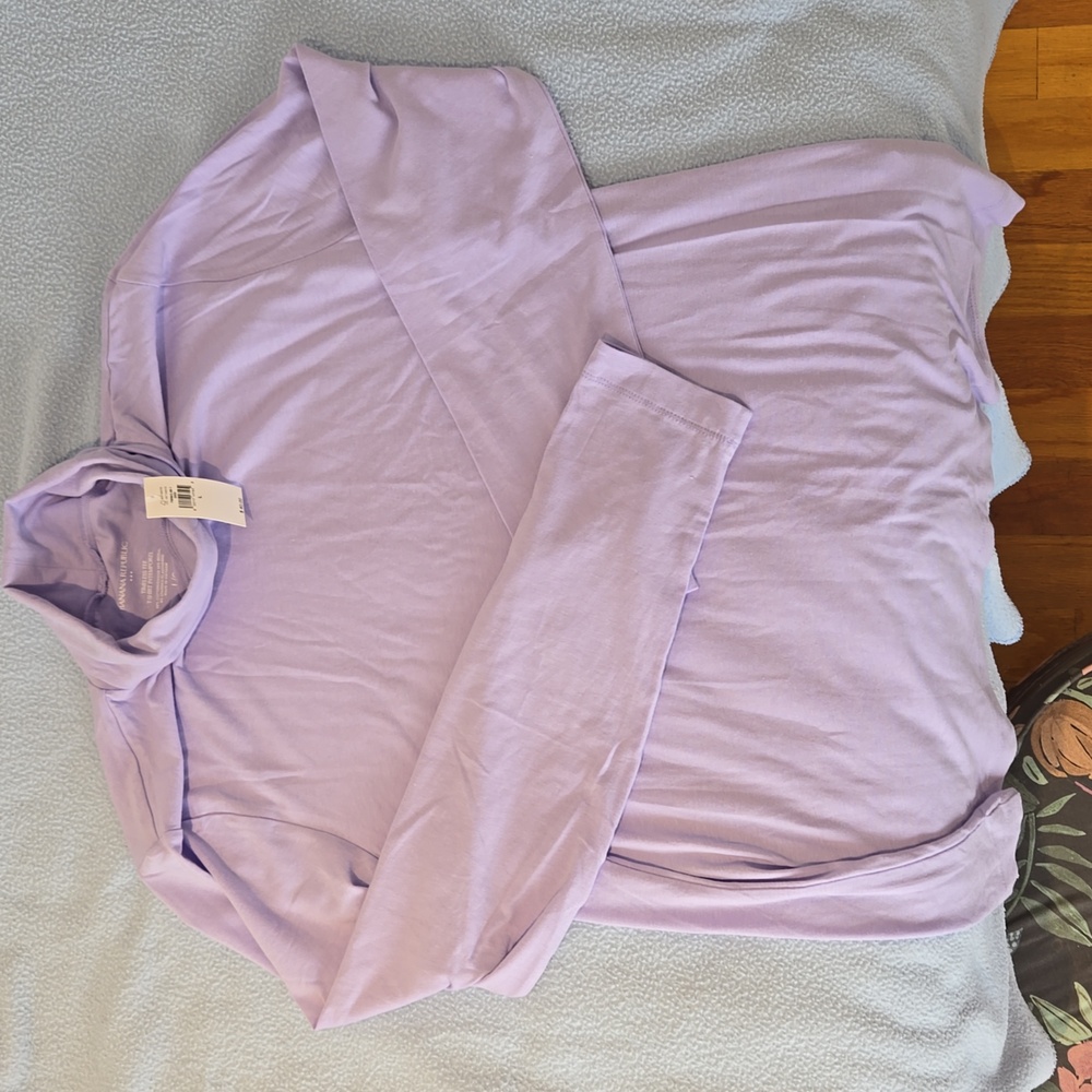Banana Republic Timeless Tee Long Sleeve Turtleneck Lavender Large NWT